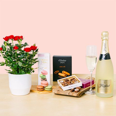 Product photo for Heart's Desire: Rosal y Cava